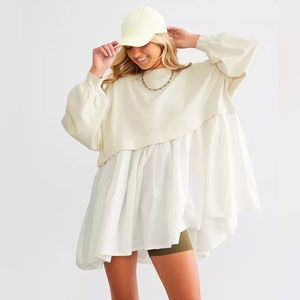 NWT Free People Eleanor Sweatshirt in Grey Combo